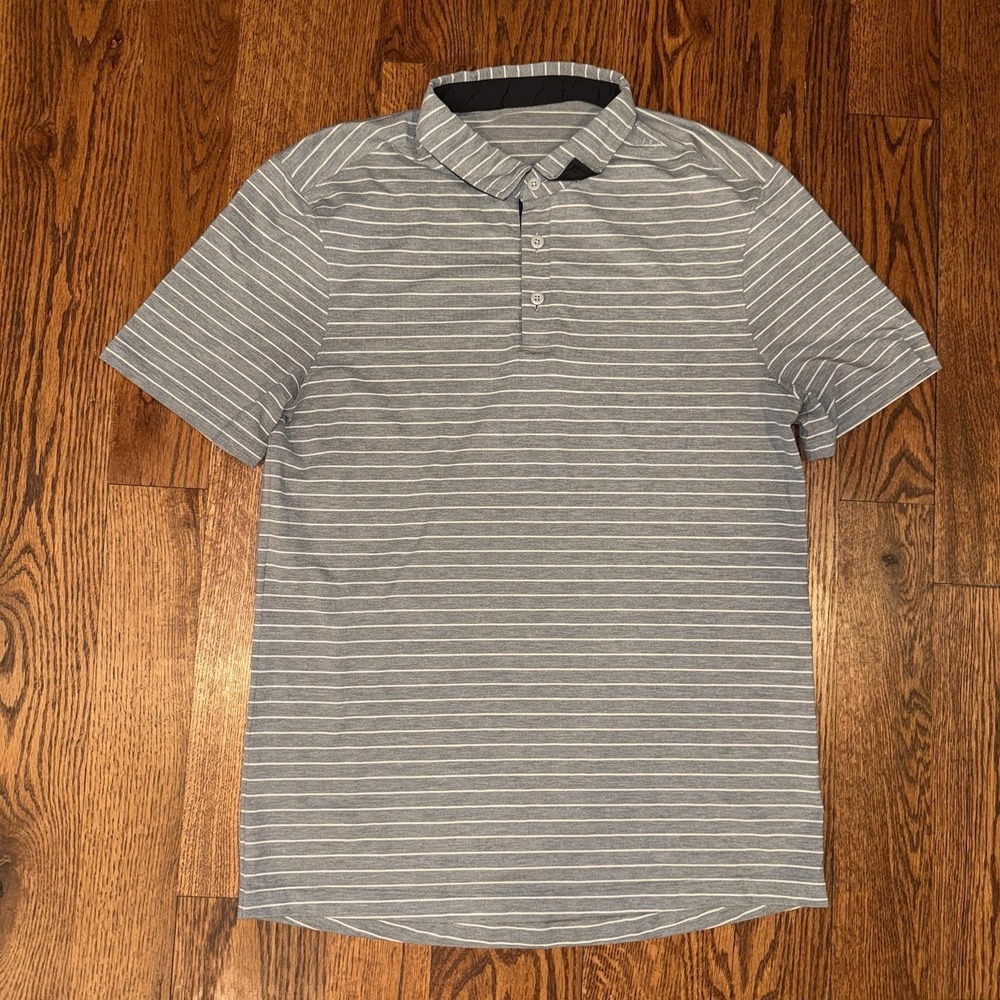 Lululemon Evolution Short Sleeve Polo Shirt Mens M Grey White Stripe Performance - Picture 2 of 5